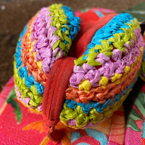 FARM Rio NWT Multicolor Toucans Puffy Flip Flops Crochet Sandals Women’s Sz US 7 - Picture 4 of 10